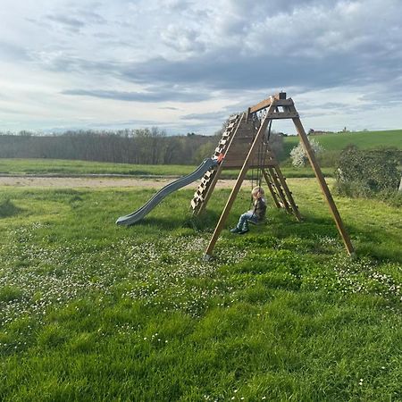 Les Hauts De Grazac, Chambres Et Tables D'Hotes Grazac  Εξωτερικό φωτογραφία