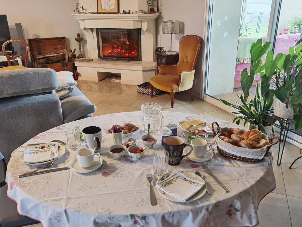 Les Hauts De Grazac, Chambres Et Tables D'Hotes Grazac  Εξωτερικό φωτογραφία