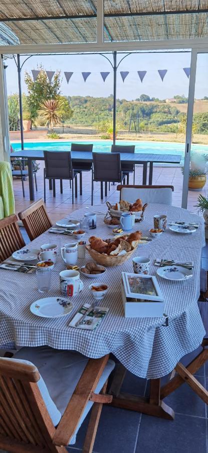 Les Hauts De Grazac, Chambres Et Tables D'Hotes Grazac  Εξωτερικό φωτογραφία