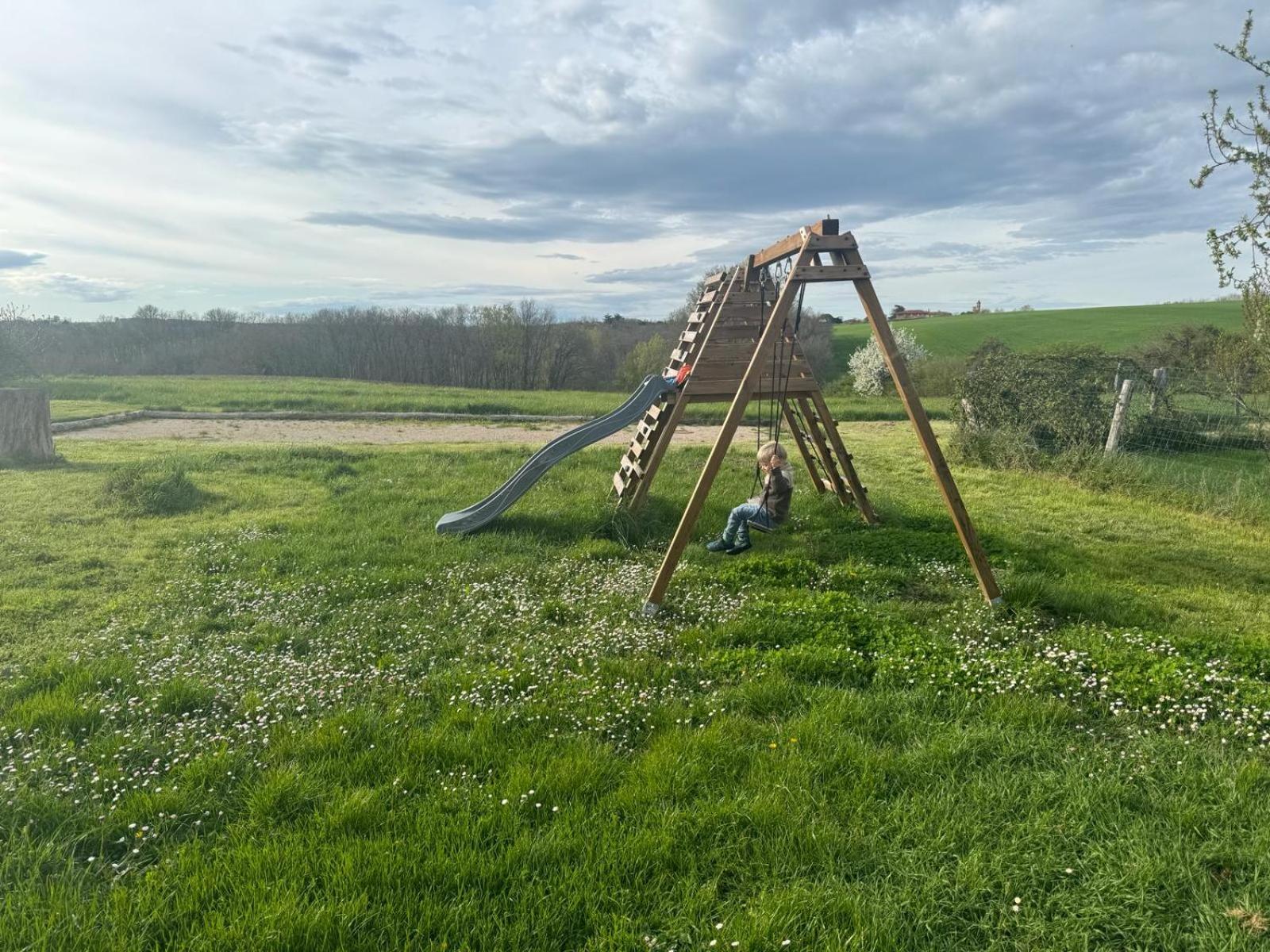 Les Hauts De Grazac, Chambres Et Tables D'Hotes Grazac  Εξωτερικό φωτογραφία